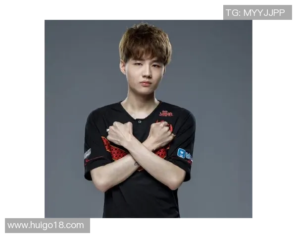 刘青松精彩抢断助力球队逆转胜利展现出色防守能力与比赛智慧