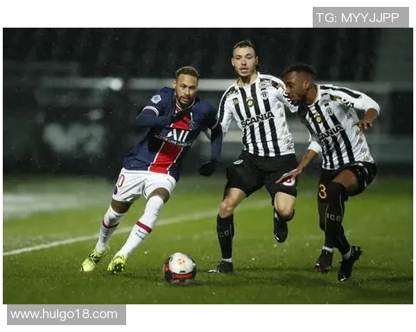 内马尔回归法甲，巴黎新主帅欲打造梦幻三叉戟